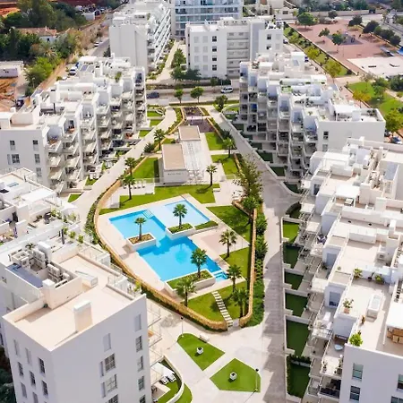 Marina Real Ii, 2 Bedroom & 2 Bathroom With Pool Views